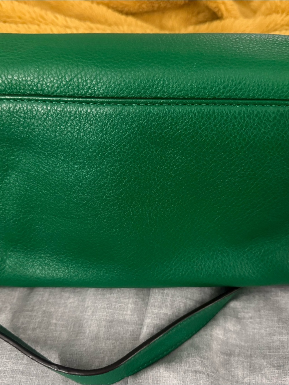 Michael Kors Emerald Green Pebbled Leather Crossbody with Gold MK Logo - Picture 4 of 4